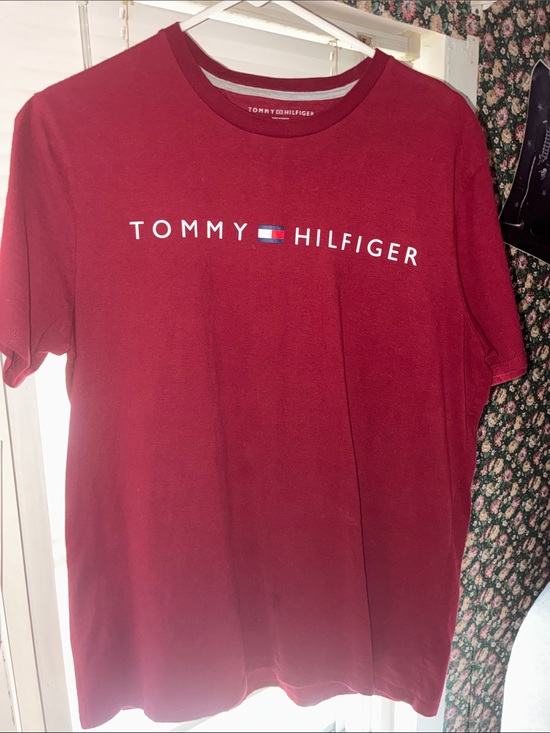 Tommy Hilfiger Tops - Tommy Hilfiger Maroon Logo Tee